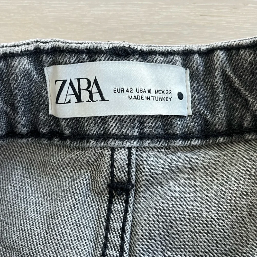 NWT ZARA the High Waisted Shorts in Arctic grey size 10
